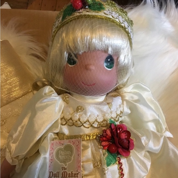 PRECIOUS MOMENTS CHRISTMAS STOCKING DOLL. Pretty 16 inch doll & stocking - Picture 6 of 10